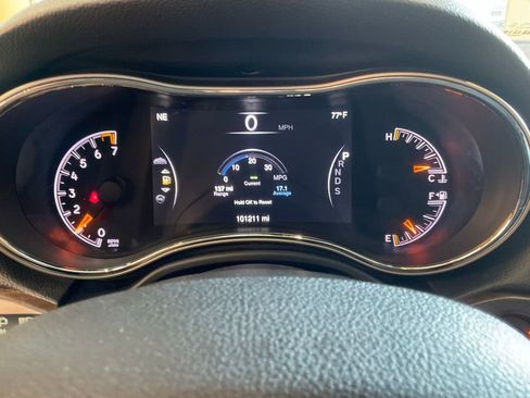 Used 2014 Jeep Grand Cherokee Limited image 14