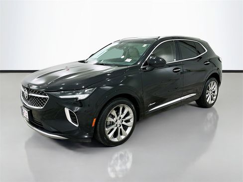 Used 2022 Buick Envision Avenir w/ Technology Package II image 3