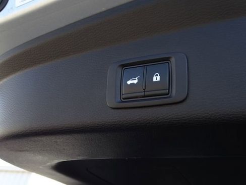 Used 2022 Mitsubishi Outlander SE image 22