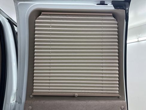 Used 2011 Chevrolet Express 1500 image 24