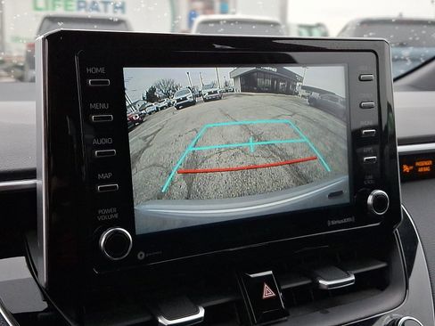 Used 2021 Toyota Corolla SE image 18