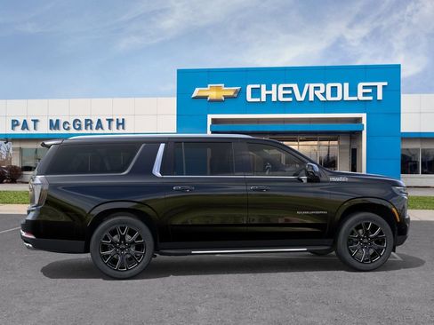 New 2026 Chevrolet Suburban High Country w/ Sun And Tow Package AWD/4WD image 6