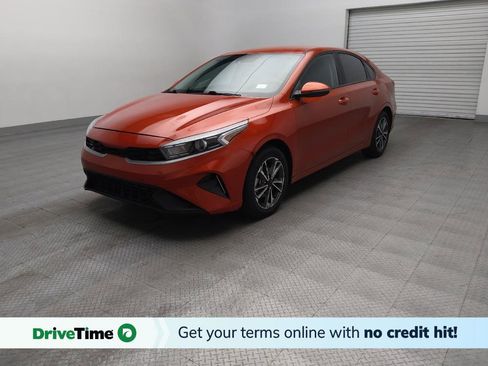 Used 2023 Kia Forte LXS w/ LXS Technology Package FWD image 1