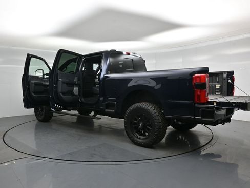 New 2025 Ford F250 Platinum image 32