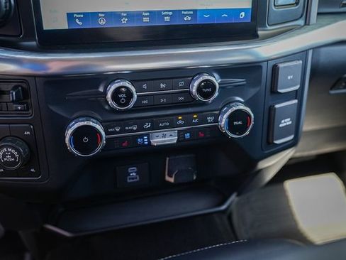 Used 2022 Ford F150 Lariat w/ Max Trailer Tow Package AWD/4WD image 28