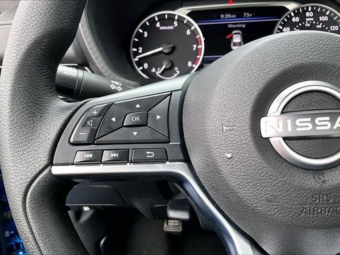 Used 2025 Nissan Sentra SV image 24