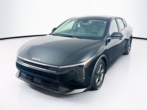 Used 2025 Kia K4 FWD image 3