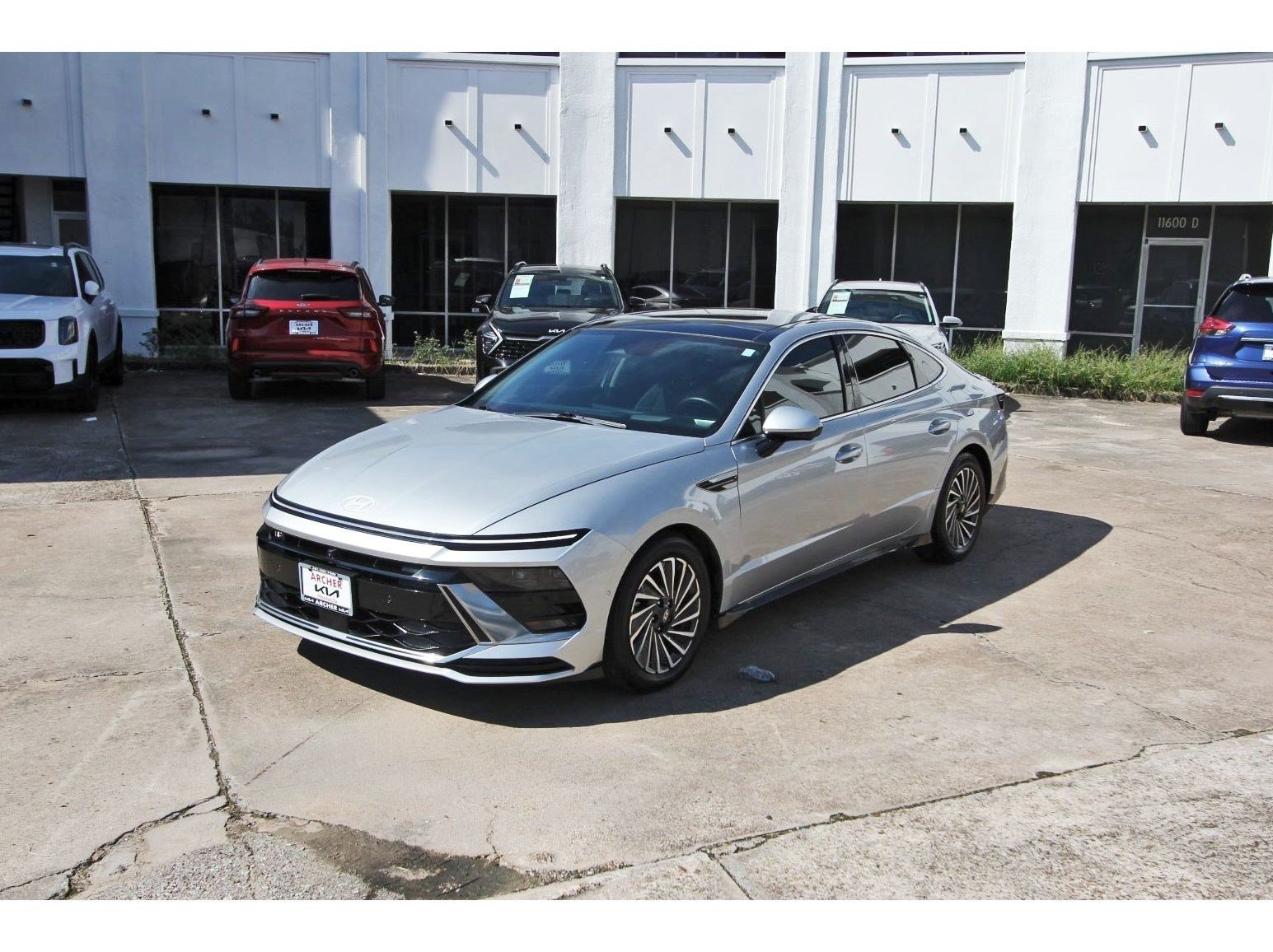 Used 2024 Hyundai Sonata Limited FWD image 3