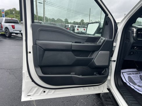 New 2025 Ford F150 Lariat w/ Equipment Group 501A Mid image 17
