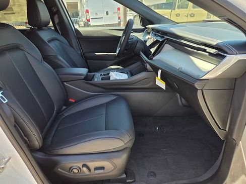 New 2026 Jeep Cherokee Limited image 16