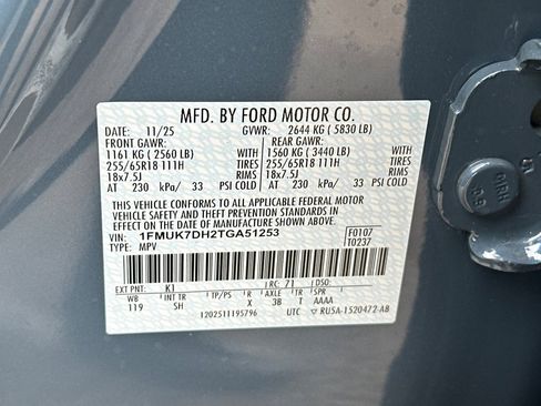 New 2026 Ford Explorer Active w/ Active Comfort Package image 24