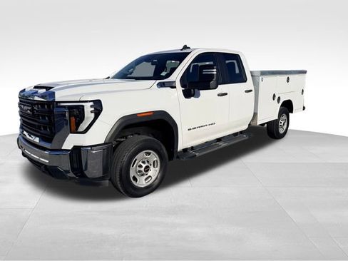 Used 2024 GMC Sierra 2500 Pro w/ Convenience Package image 1
