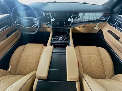 New 2026 Jeep Grand Wagoneer Summit image 9