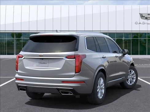 New 2025 Cadillac XT6 Luxury image 4
