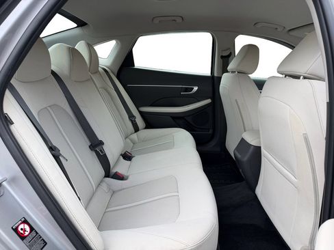 Used 2023 Hyundai Sonata SE FWD image 20