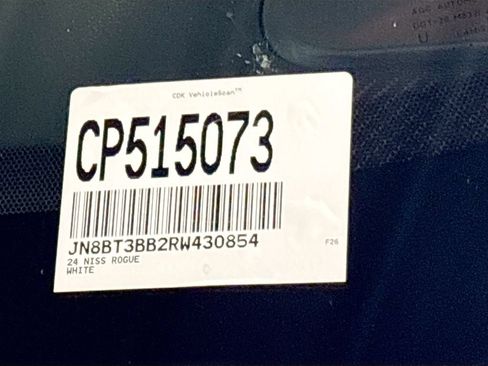 Used 2024 Nissan Rogue SV AWD/4WD image 24