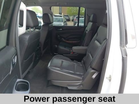 Used 2017 Chevrolet Suburban Premier image 24