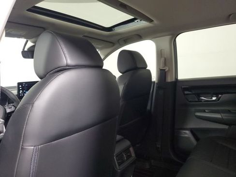 Used 2025 Honda CR-V EX-L image 13