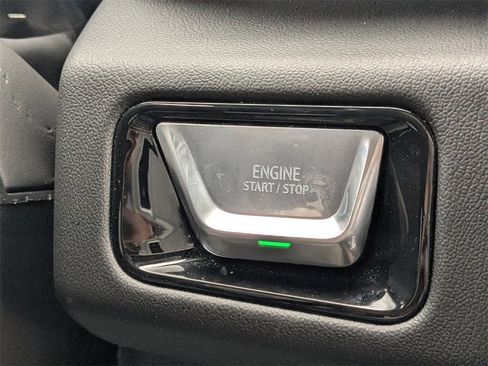 Used 2025 GMC Yukon Denali image 27