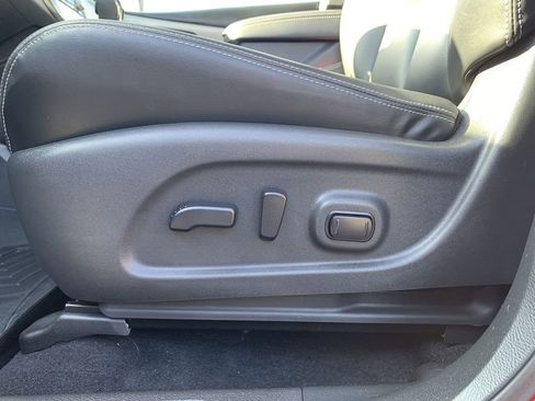 Used 2023 Nissan Murano SV image 14