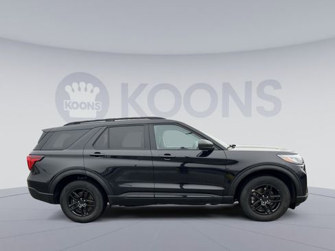 Used 2025 Ford Explorer Active image 8