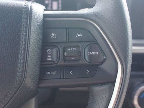 Used 2026 Toyota 4Runner SR5 AWD/4WD image 10