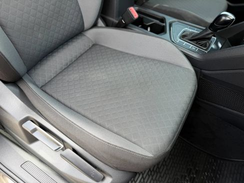 Used 2019 Volkswagen Tiguan S w/ Driver Assistance Package FWD image 9