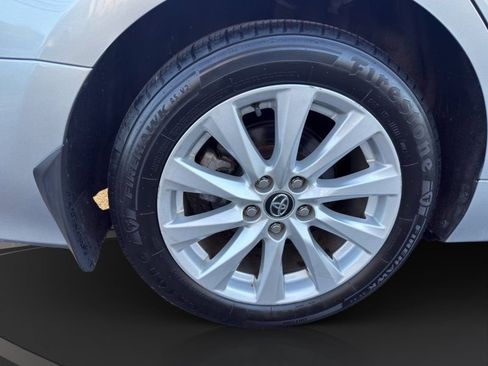Used 2020 Toyota Camry LE image 23