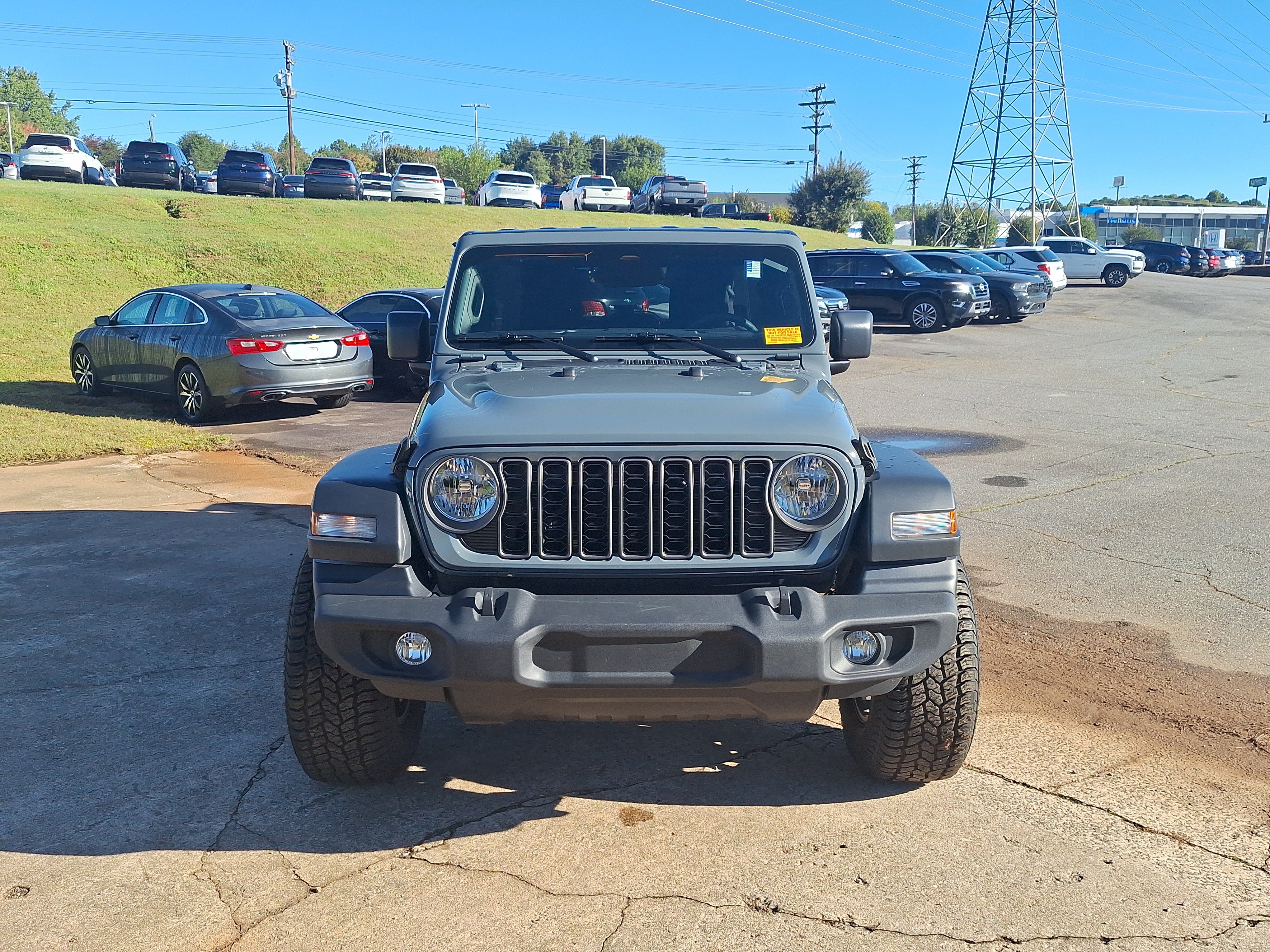 Used 2025 Jeep Wrangler Unlimited Sport AWD/4WD image 2