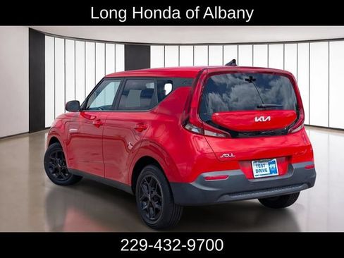 Used 2022 Kia Soul LX w/ Technology Package FWD image 8