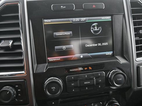 Used 2015 Ford F150 XLT w/ Equipment Group 302A Luxury image 35