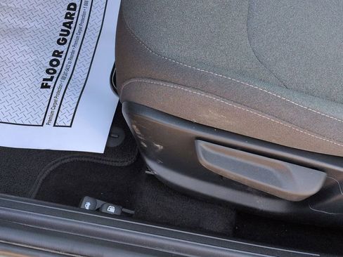 Certified 2025 Kia K4 FWD image 36