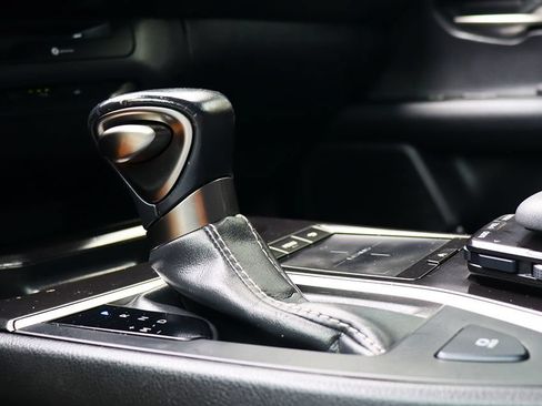 Used 2019 Lexus UX 200 w/ Premium Package FWD image 52