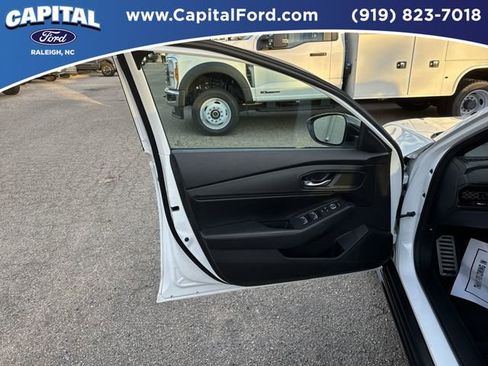 Used 2024 Honda Accord Sport image 19