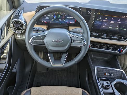 New 2026 Chevrolet Equinox ACTIV w/ Convenience Package III image 18