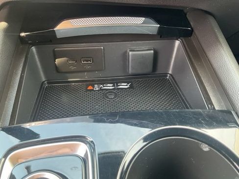 Used 2024 Buick Envision Preferred AWD/4WD image 20
