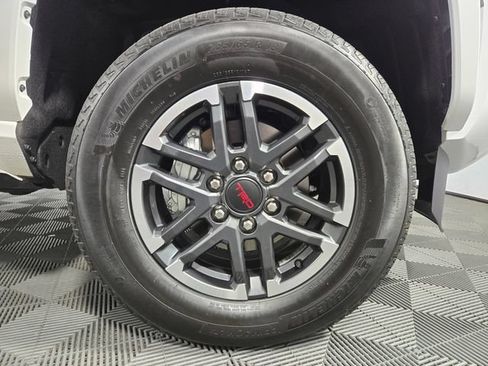 Used 2025 Toyota Tacoma TRD Sport AWD/4WD image 11