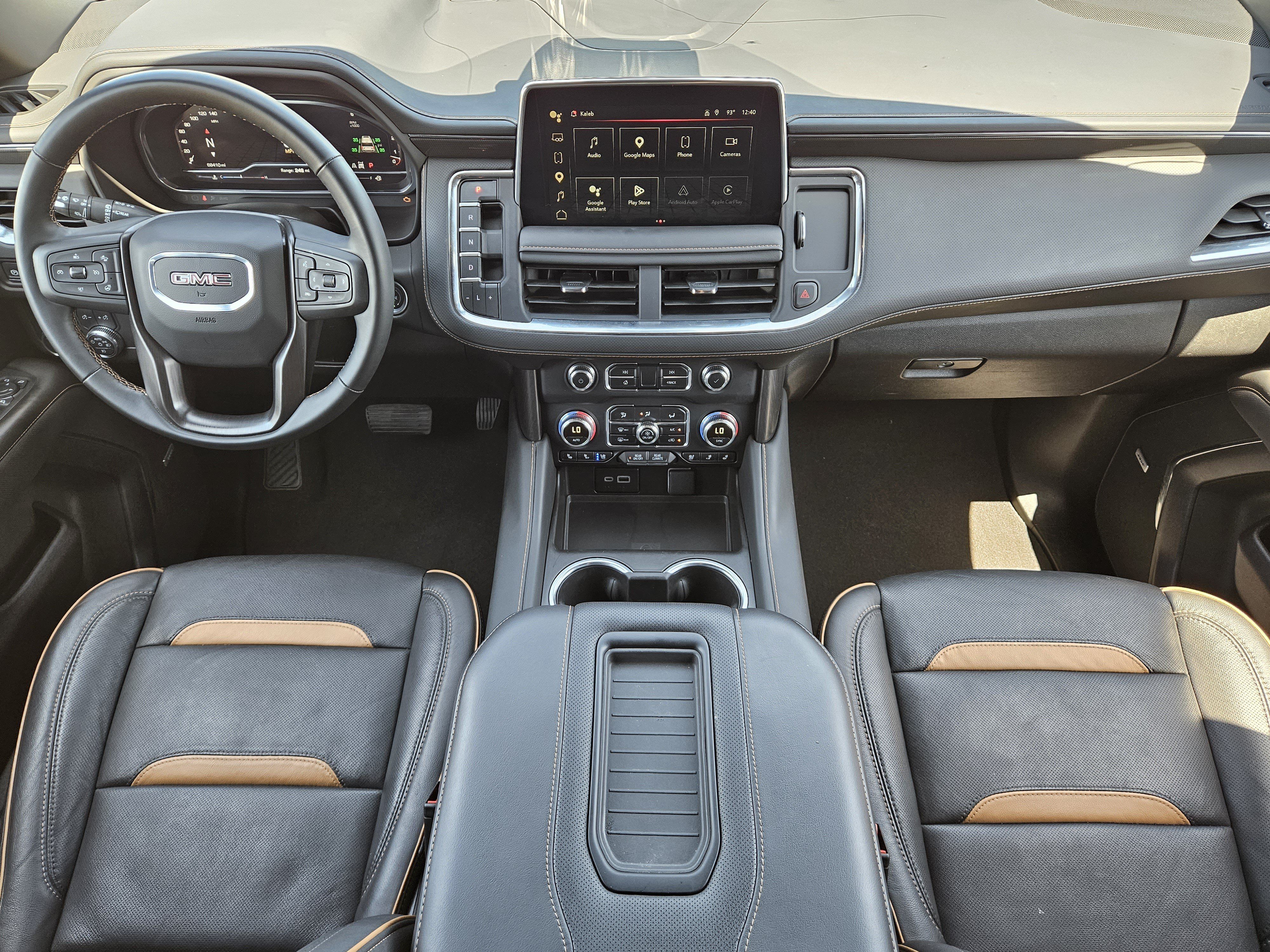 Used 2024 GMC Yukon AT4 w/ Technology Package AWD/4WD image 25