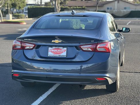 Used 2022 Chevrolet Malibu LT FWD image 39