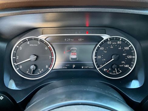 Used 2023 Nissan Rogue S image 24