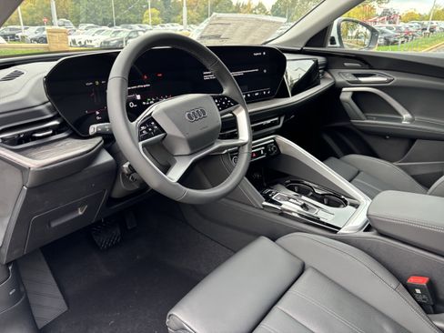 Used 2025 Audi Q5 Premium AWD/4WD image 15
