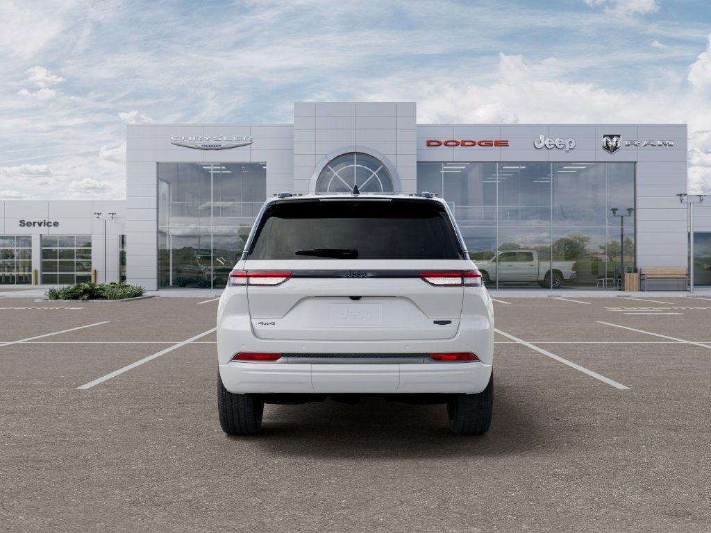 New 2027 Jeep Grand Cherokee Summit AWD/4WD image 7