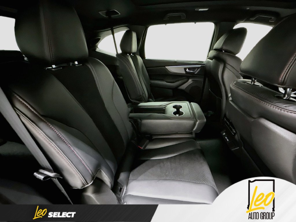 Used 2022 Acura MDX A-Spec AWD/4WD image 32