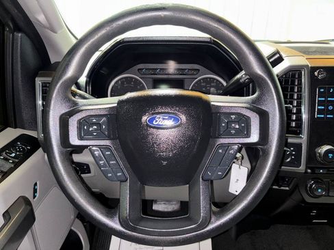 Used 2017 Ford F250 XLT AWD/4WD image 18