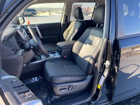 Used 2024 Toyota 4Runner SR5 Premium image 18