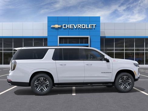 New 2026 Chevrolet Suburban Z71 AWD/4WD image 5