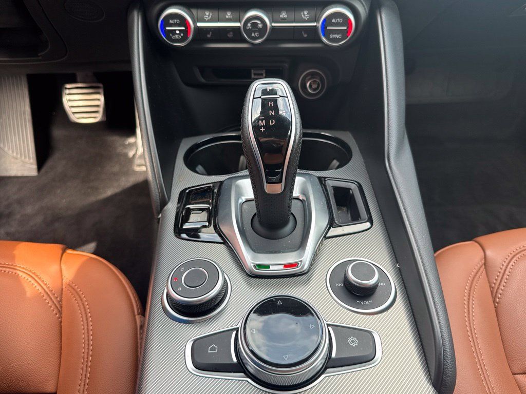 Used 2024 Alfa Romeo Giulia Ti w/ Active Assist Plus Package AWD/4WD image 44
