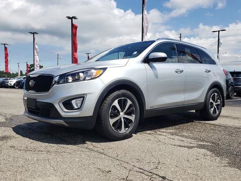 Used 2018 Kia Sorento EX w/ EX Advanced Touring Package AWD/4WD image 8