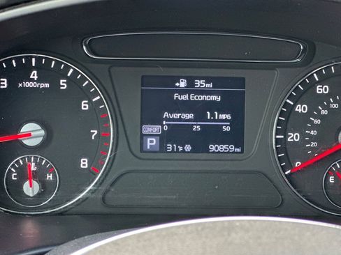 Used 2020 Kia Sorento S image 31