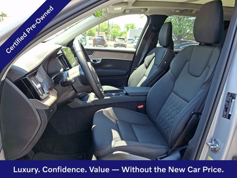 Certified 2025 Volvo XC90 B6 Plus AWD/4WD image 16
